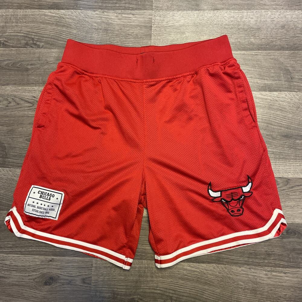 Chicago Bulls NBA Team Red Ultra GAME Basketball Shorts size Men's L Jordan Air